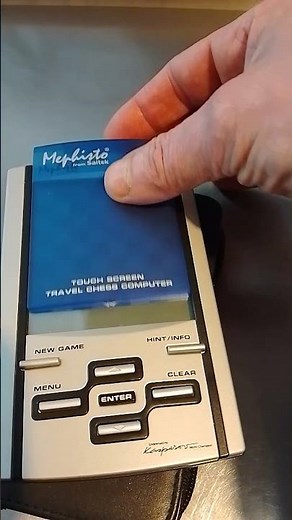 Vorgestellt Mephisto Touch Screen Travel Chess Computer