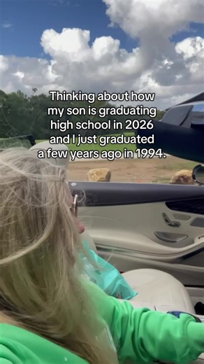 And my daughter is graduating college!! It’s literally been 7 hours and 15 days! Where did the time go??? 😭 #timeflies