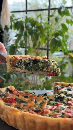 Very Easy Spinach Quiche Recipe from Puff Pastry 🥬