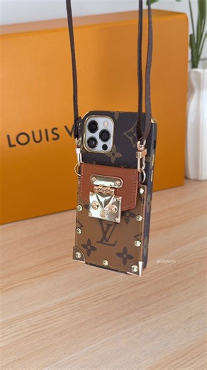 Unboxing a Stylish Louis Vuitton Phone Case