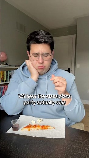 SCHOOL PIZZA PARTIES BE LIKE 😭🍕 #shorts #comedy #school