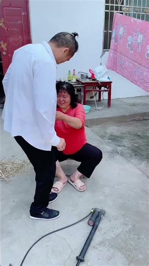 Married Couples' Daily Life: Hilarious Jokes by Tongtong