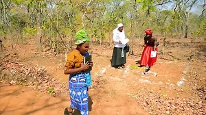 Kafita CCAP Nursery Choir - Ndilakalaka Uthenga umene uli munyimbo imeneyi unapelekedwa mwaukadaulo tikamakamba zaluso timatanthauza zimenezi, powerfully done, ma voices okongola, limodzi mwamagulu aluso kwambiri kuno ku Malawi ndichoir imeneso ikugwira ntchito zochuluka zachifundo Mulungu aziwadalitsa...... Lerolo tidalitsike ndinyimbo imeneyi ndithu Remember to follow this page for more...... | Pule Chikatiko