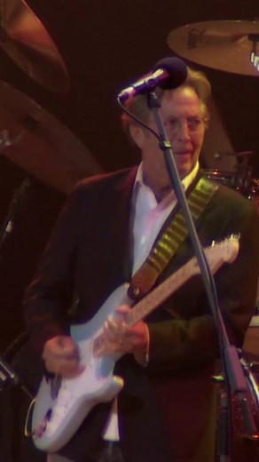 Joe Bonamassa and Eric Clapton: Further Up the Road Performance