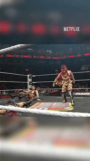 let’s hear it for Rhea Ripley & IYO SKY your NEW Women’s Tag Team Champions!!