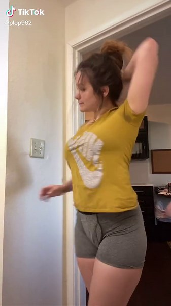 Haileybbydoll (@plop962)’s videos with Prom Night - Riovaz
