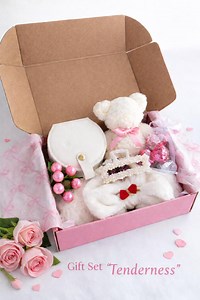 Pink Gift Box for Her – Teddy Towel, Jewelry Organizer & Pearl Hair Clip - Etsy Australia