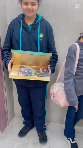 Girls Section 🎀🥰🎀 🎒✨ No Backpack Day with the Activity Department! ✨🎒 Today was filled with joy, laughter, and creativity! 😍Gr:7 🎀 Our students had so much fun celebrating No Backpack Day, showing off their amazing ideas for carrying their school supplies without using a backpack! 🎁🧺🧳 From gift boxes and laundry baskets to cooking pots and creative bags 😄👏 — the imagination was endless! A big thank you to our wonderful students for their enthusiasm and to the Activity Department for 