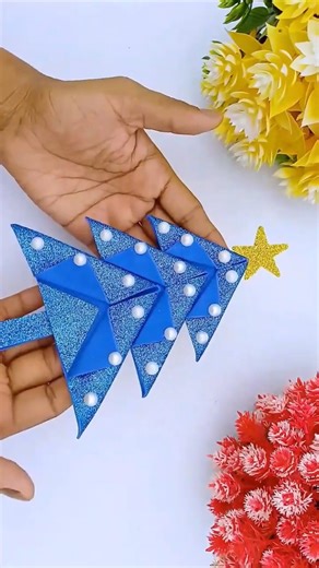 DIY Glitter Foam Sheet Christmas Tree | Simple Handmade Holiday Craft