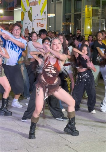 กระเเตสอนท่าเต้น เพลง Bangkok City #BangkokCity #กระเเตอาร์ยาม #MBKxDanceSpace #randomdance #เพลงฮิตtiktok