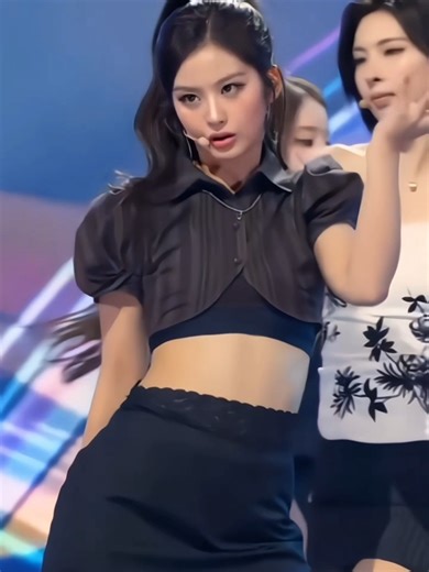 Nmixx - Sullyoon: K-Pop Sensation