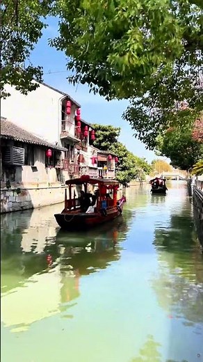 A Hidden Water Town in Shanghai! 🚣‍♂️✨ Discovering Fengjing Ancient Town.(上海隐藏的水乡！🚣‍♂️✨ 探寻枫泾古镇。)