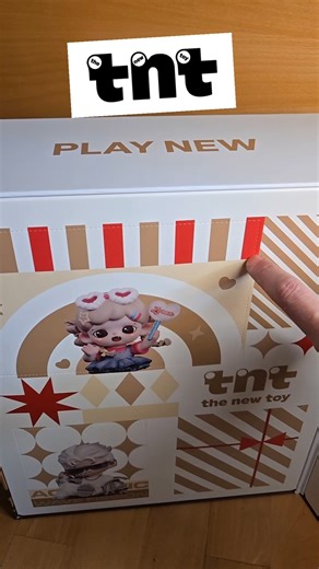 Christmas Gift by @TNTSPACE #tntspace #surprise #asmr #unboxing #cute #trending #satisfying