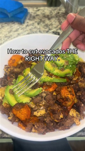 How to cut avocados the right way