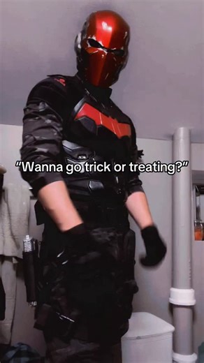 Drake on Instagram: "GO OUT AND TRICK OR TREAT Helmet: dkfxprops on Etsy Chest plate: baracosplaystudio on Etsy Jacket: carharrt Pants: Amazon airsoft pants Shirt: Amazon airsoft shirt Boots: AliExpress motorcycle boots #halloweencostume #redhood #cosplay #jasontodd #redhoodcosplay"