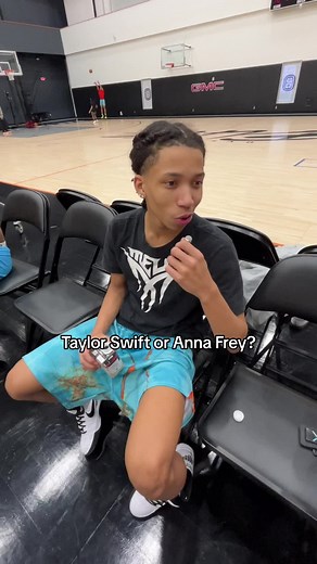 How does nobody know ANNA FREY? 🤯 #ote #hoops #basketball #annafrey #taylorswift