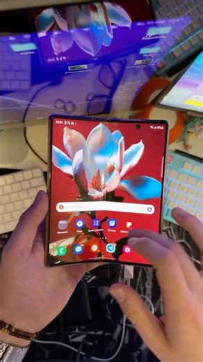 Samsung Galaxy Z Fold 2: What a $150 flip phone can do #samsung #samsungfold