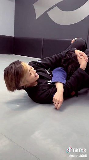 #格闘技女子 #柔術 #三角絞め