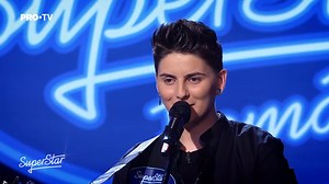 67K views · 1.6K reactions | Nicoleta Reghiș, interpretare plină de emoție pe acorduri de chitară. Carla’s Dreams i-a făcut o surpriză și a cântat cu ea pe scenă >>> https://bit.ly/3lwgzDJ “Sentimentul ăsta nu l-am trăit niciodată!” | PRO TV | Facebook