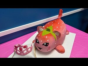 Strawberry Aphmau Cake