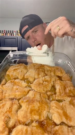 Snickerdoodle Cobbler | SouthernVibin
