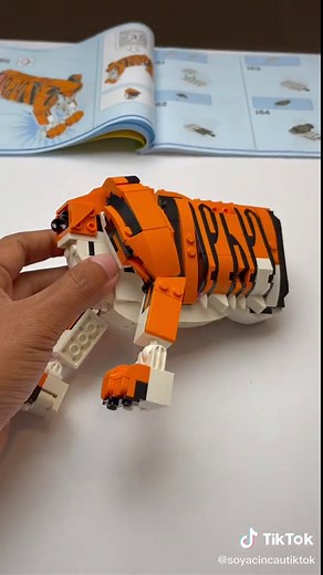 Building the Lego Creator Majestic Tiger set (31129) #soyacincautiktok #NewsAtTikTok #TahukahAnda #LightUpCNY #lego #legocreator #cny2022 #tiger