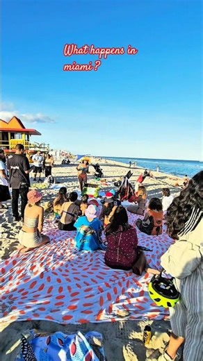 MIAMI BEACH : PEOPLE GONE CREAZY WITH THEIR CREATIVITY.. #travel #miamibeach