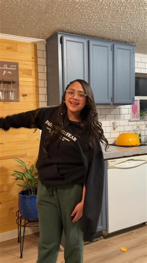 When I’m in cleaning mode pls don’t bother me unless your going to help me 😆 #momsoftiktok #girlmomlife #bestiegoals