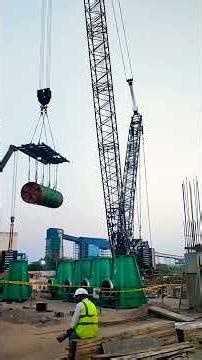 Tandem and tailing lifting of heavy material by heavy crane