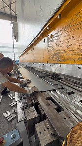 3000ton 14m press brake bending. ... ... #pressbrake #pressbrakes #sheetmetal #sheetmetalpro #panelbender #sheetmetalbending #lasercutting #metalworks #sheetmetalbending #laserwelding #sheetmetalbending #pressbraketooling #pressbraketoolings #bendingtool #cncpressbrake #tools #fabrication #metalworking #sheetmetal #sheetmetalfabrication #manufacturing #industryequipment#bending #brakepress #groovebending #minipress #tranyond. | Bending master