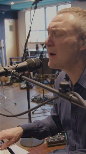 A peek into the rehearsal room. See David Gray on the Past & Present Tour. #shorts #newmusic #music