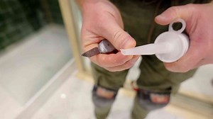 Fixing shower leaks the correct way at home yourself