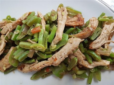 "Snijbonen met Gepluiste Kip met Surinaamse Peper Recept"