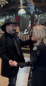 Our #1 voted partner dance of 2025 !!! 🎉🥳 Straight Into Forever Partner Dance: choreographed by Dan & Kelly Albro Song: Straight Line - Keith Urban We do not own this song. No copyright intended. | The Mishnock Barn