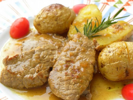 Moschari Lemonato (Lemony Veal)