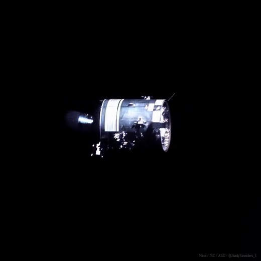 On the 55th anniversary of Apollo 13 this week - the most detailed look yet at the damage caused by the explosion. Created from 22 separate Hasselblad frames, digitally remastered from scans of the original film, aligned / animated and interpolated. Here's my full photographic analysis of the damage: https://www.nasa.gov/history/afj/ap13fj/a13-sm-damage.html | Apollo Remastered