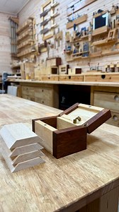 Small box (rubberwood and merbau) Barrel hinge #woodworking #diy | B-Star Crafts