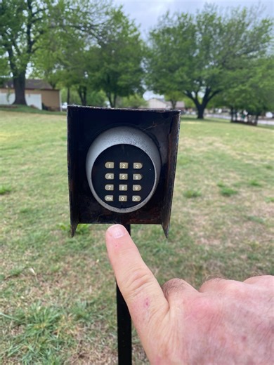 Watch HONEST REVIEW-ALEKO Wireless Keypad for ALEKO Gate Openers on Amazon Live