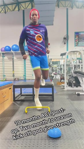 Acl rehab is hard n you need alot of discipline n help from sorounding #ACL ##foryoupage #fyp #aclrecovery #aclrehab