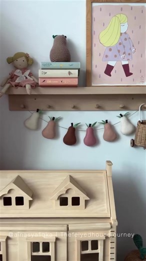 Clean and Organize a Cozy Girls Bedroom