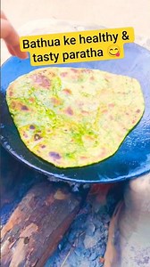 Bathua ke healthy tasty paratha recipe 🌮#shorts #paratha #bathuarecipe #homemade #ytshorts#cooking