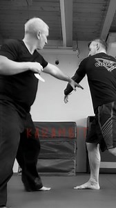Kerambit circles #karambit #kali #silat #knife #blade #knifedefence #martialarts #kalisilat #bojsnozem #bojoveumeni | Filipino Combat
