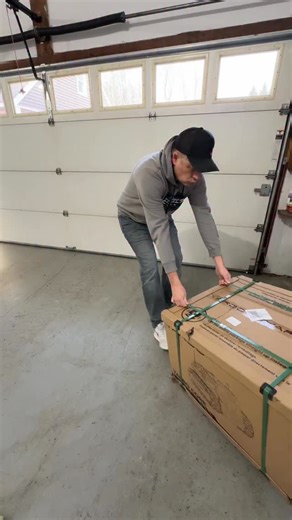 I’ve ditched my snow shovel for this! It’s a Yarbo modular yard robot and living in the Northeast, the snow blower attachment was a must. I can control it with my phone or with the included gaming style controller. But here it’s set up to run autonomously after I had set up its data center and mapped out my driveway. Sure it only snowed 2” that particular day. But I had to try Yarbo and it did a great job! . . . #yarbo #robot #snowblower #autonomous #snow | RC Driver