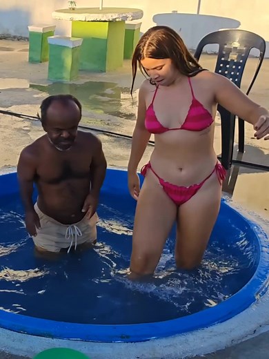Teste o Outro Anão: Diversão na Piscina - Parte 4