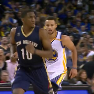 434K views · 7.4K reactions | As Steph Curry sits 2 triples away from 4,000 for his career, we flash back to his career-high 13 3PM on 11/7/2016!  Watch as he goes for the milestone tonight vs. Sacramento at 10:00pm/et on TNT!  | NBA | Facebook