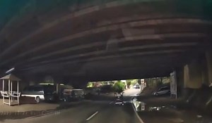 Hindi kami hater ng e-bikes/e-trikes. But we will continue to call out misbehavior on the road. Ayaw nyong ma-post? Stop acting like Ne​an​der​thals when using the road. 🙏 | VISOR