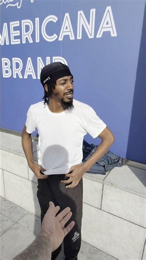 Asking Thugs If They Wanna Kiss - Gone Wrong!