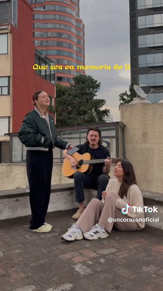 En Esta temporada queremos recordar el sacrificio que Jesús hizo por nosotros. Ya escuchaste nuestra nueva canción “En memoria de ti”? #jovenescristianos #uncorazon #pascua #musicacristiana