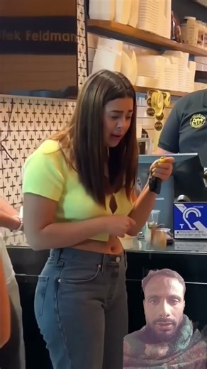 Green screen shot prank video #viral #funny #clips 😅😅😅