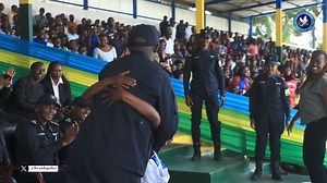Inzego z'umutekano z'u Rwanda zigira uruhare mu kuzamura imibereho myiza n'iterambere ry'Abaturage. | Rwanda National Police